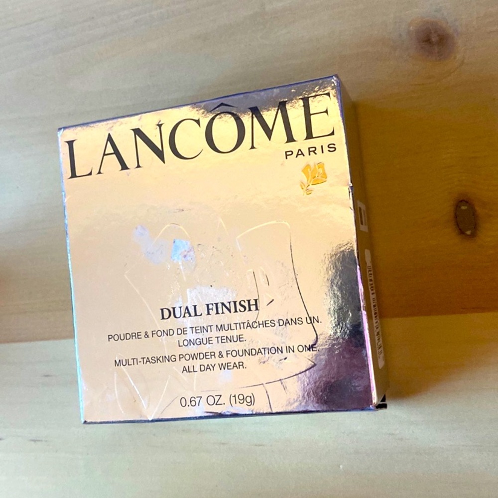 LANCÔME DUAL FINISH